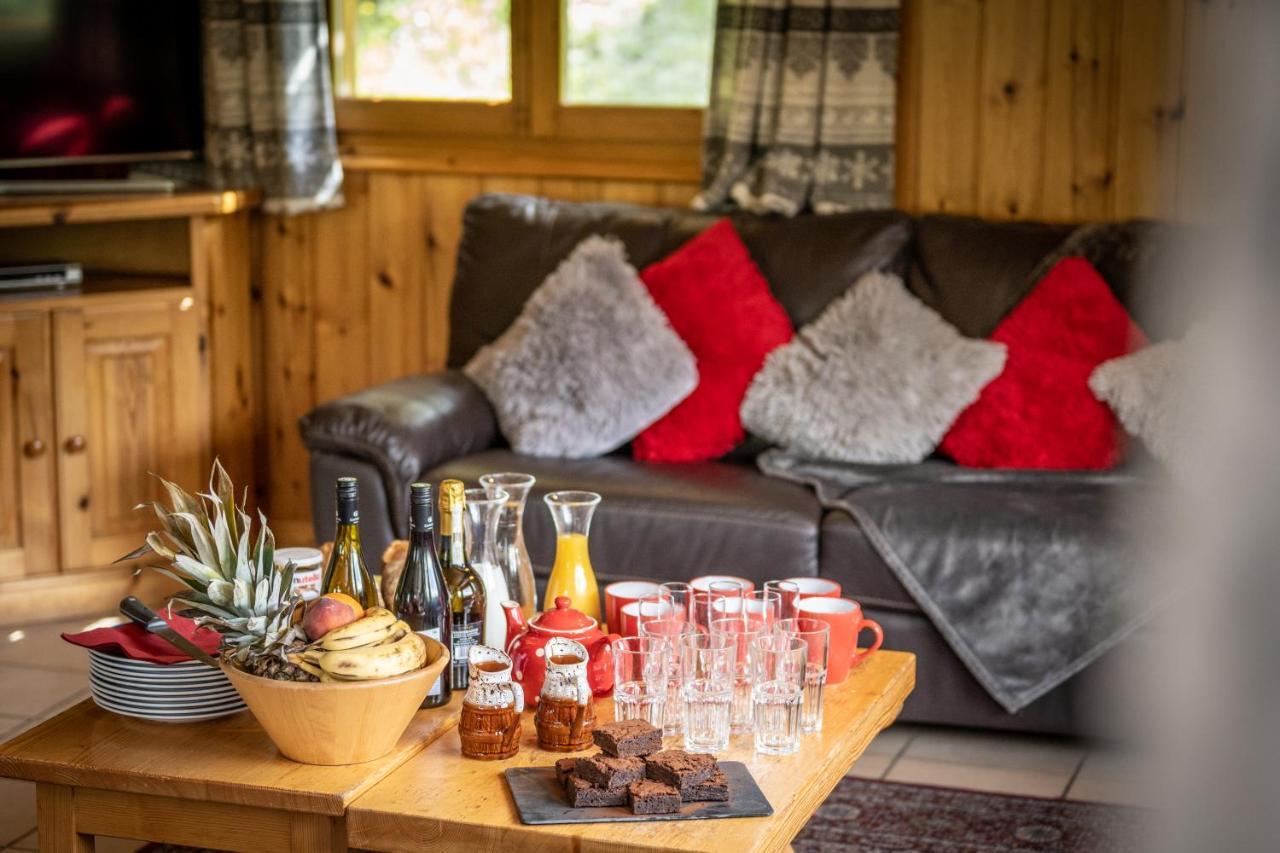 Chalet Himalaya , 10 Person Chalet With 5 Ensuite Bedrooms And Outdoor Jacuzzi In Meribel Centre Eksteriør bilde